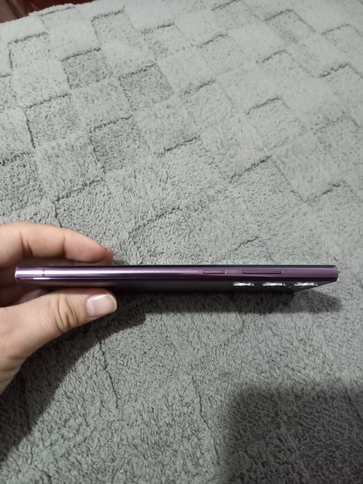 Schimb S22 Ultra Burgundy