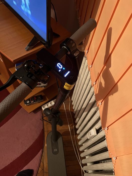 Trotineta Xiaomi MI Electric scouter 1S