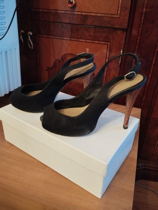 Продам туфли, босоножки, распродажа