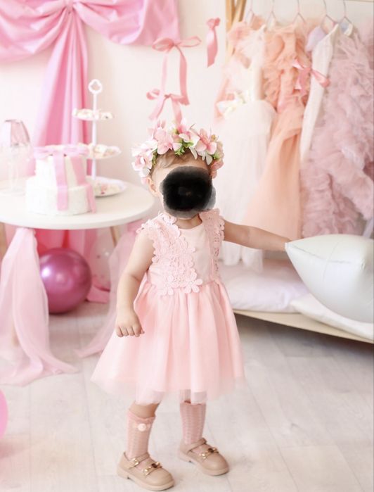 Платье нарядное на девочку