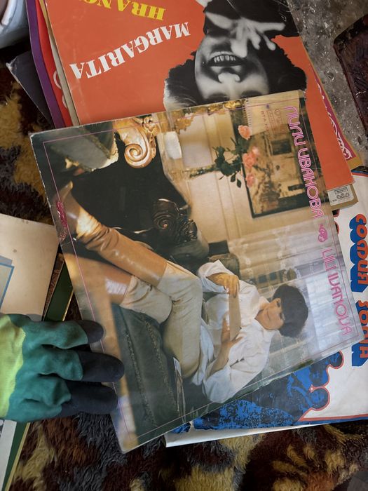 Грамофонни плочи с автографи