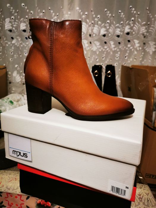 Botine și ghete Mjus