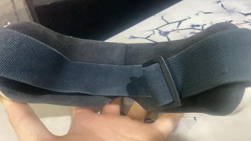 Продам массажор для глаз и головы .