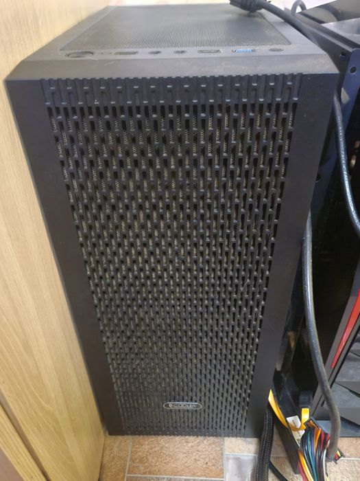 Корпус с вентиляторами