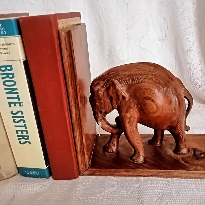 Държачи за книги