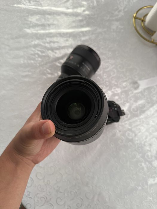 Zv-e1 sigma 35 ,GM 85