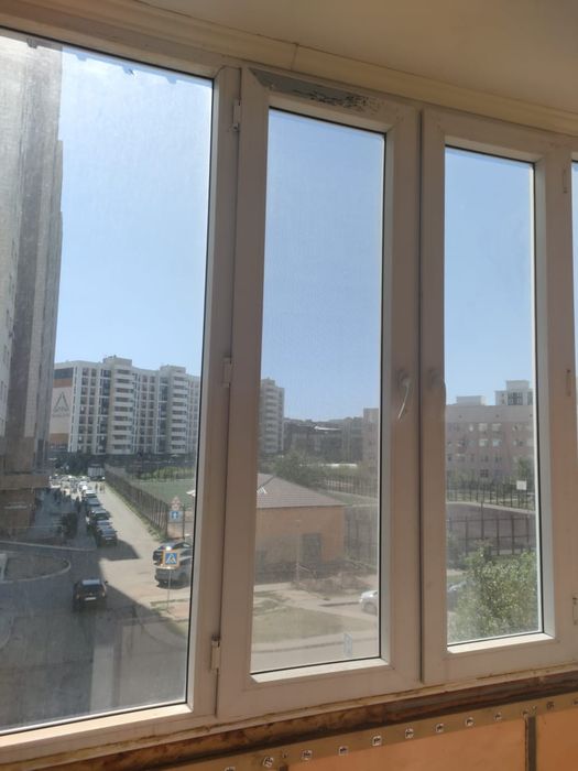 Продаю окна с балкона