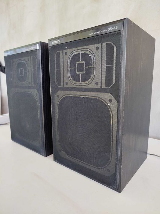 Boxe raft Sony model: SS-A3. Made in UK. model deosebit!