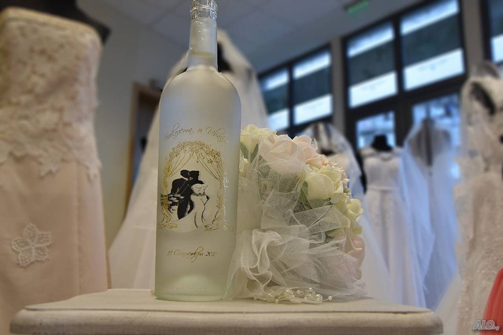 Бутилки за ракия за Сватба - Цвят, Име и Дата по избор, Сватбени Бутил