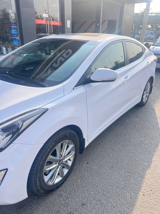 Hyundai Elantra 2015
