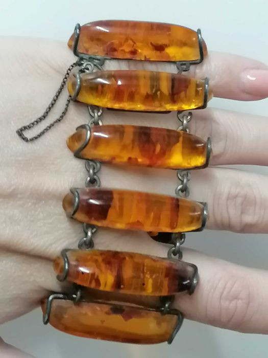 Винтидж, немска, масивна сребърна гривна Fishland с балтийски кехлибар