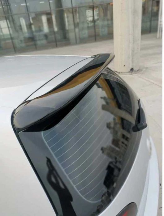 Set covorase auto cauciuc VW Golf V 2003-2008 forma tavita