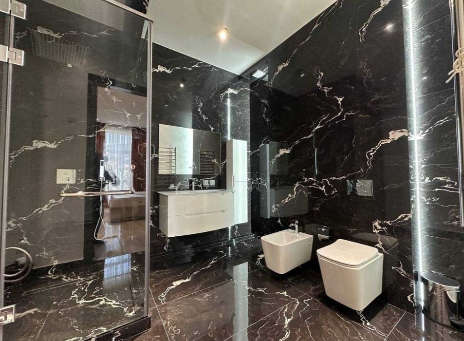 Сдается новая квартира в элитном ЖК Felicita, Яккасарайский район

4-к