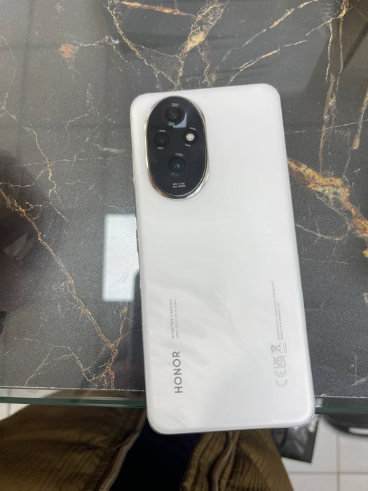 Honor 200 12/512GB
