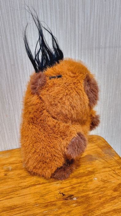 Мягкие игрушки "капибара" и "фёрби"