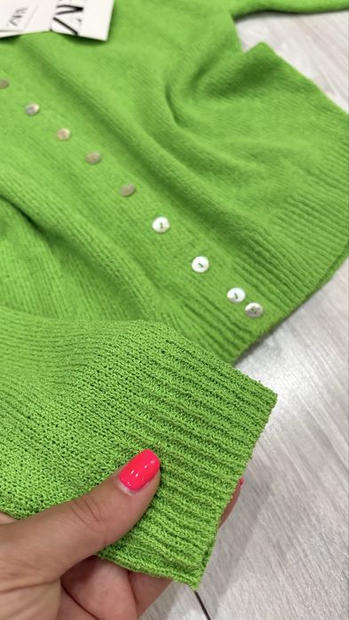 Свежа зелена жилетка Zara