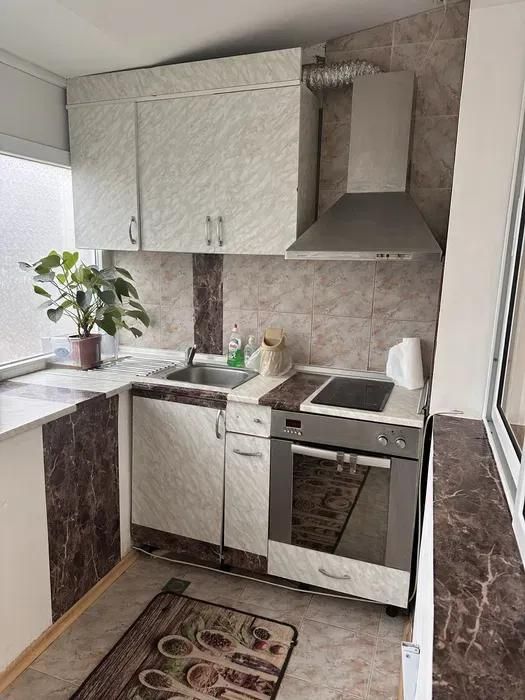 Дава се под наем Тристаен апартамент в Варна, Трошево - 70 кв.м за 548.25 € - Снимка #2