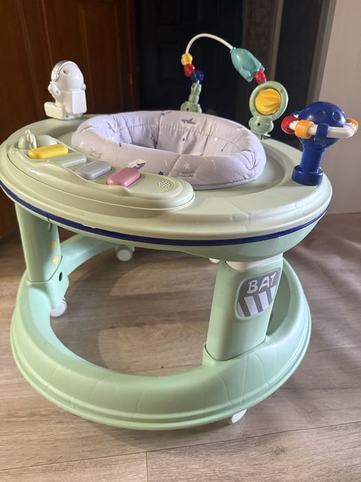 Продам ходунки детские