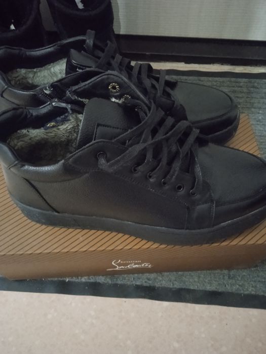 Срочно продам мужскую сапоги