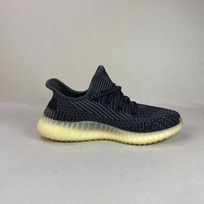 Yeezy 350 V2 "Carbon"! НОВИ!