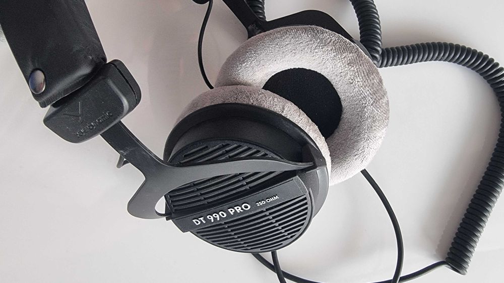 Beyerdynamic DT-990 Pro 250 Ohm - Casti profesionale de Studio - pentru Monitorizare