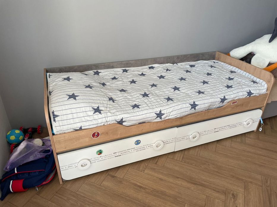 Кровать подростковая