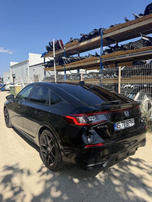 Honda Civic 2025 2.0 HIBRID 2600 KM usor avariat / avariate / lovit / lovite