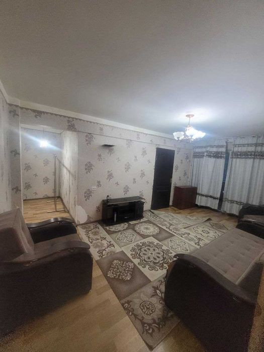 Каракамиш1\2 да 3 хона квартира Сотилади жуда кулай нархда !!