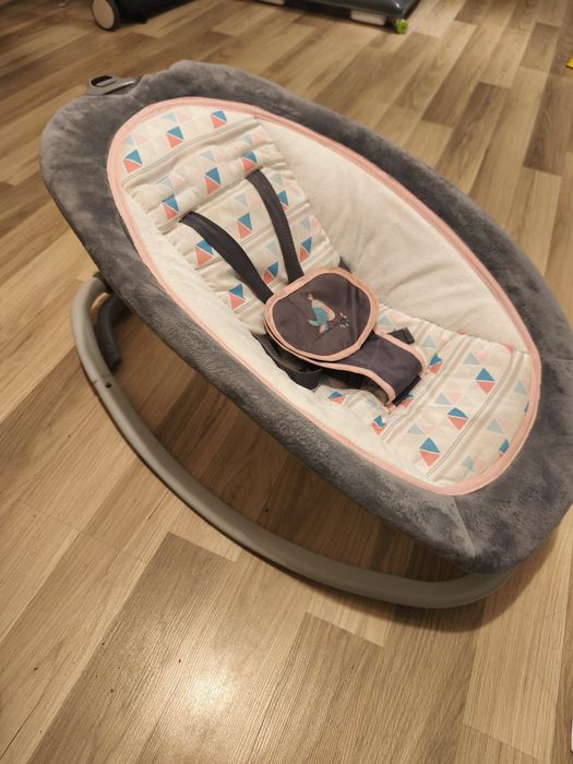 Шезлонг за бебее