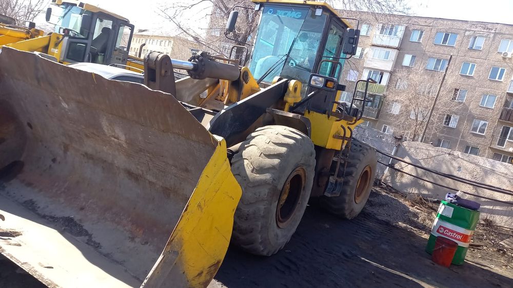 Фронтальный погрузчик XCMG ZL50