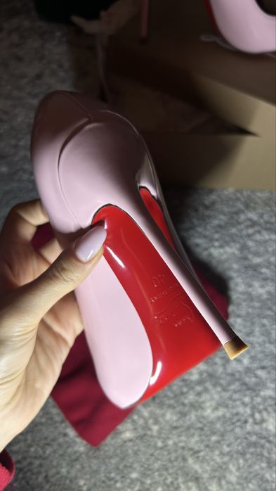 Pantofi Christian Louboutin Pe comanda