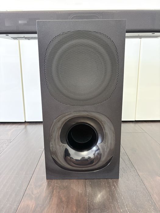 Sony HT-G700 soundbar + subwoofer