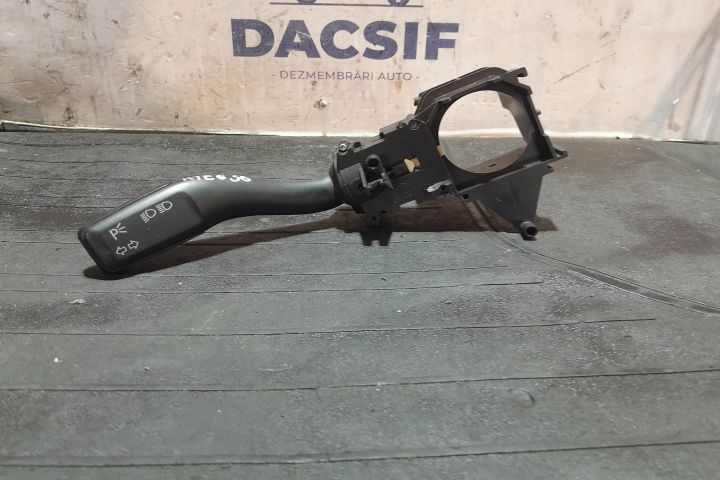 Maneta semnalizare cu tempomat 4E0953513E 4E0953513E Audi A4 B7