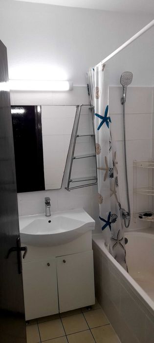 Închiriez garsonieră în cartier Bâncuși, la 500 m de metrou