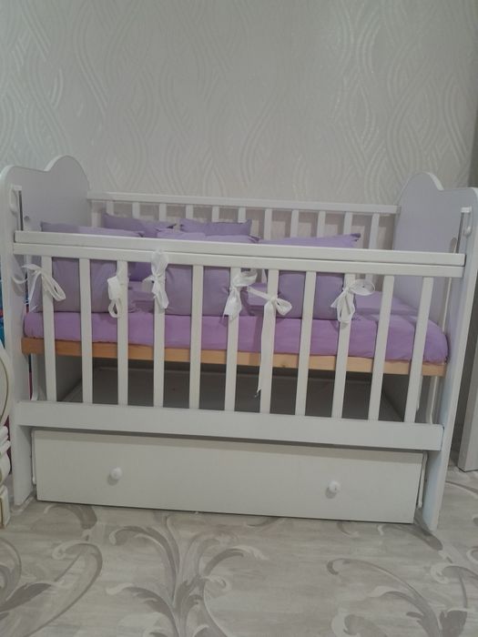 Продам детскую кроватку