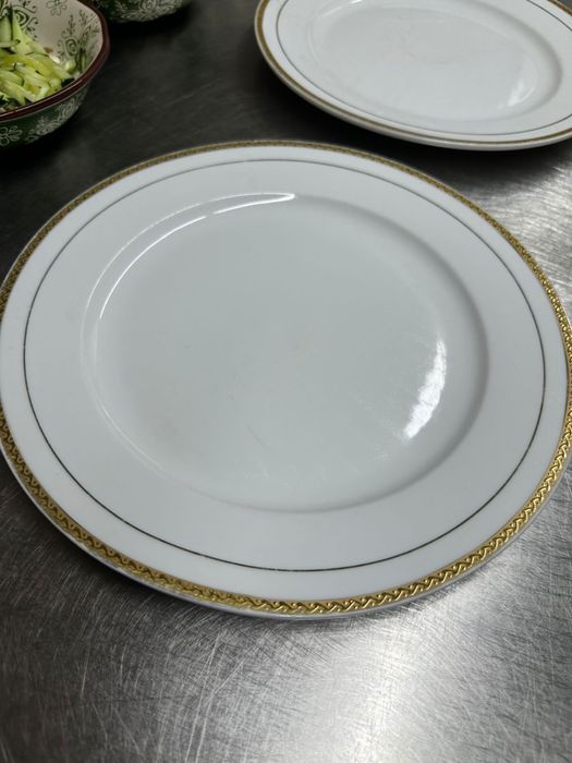 Продам тарелки б/у