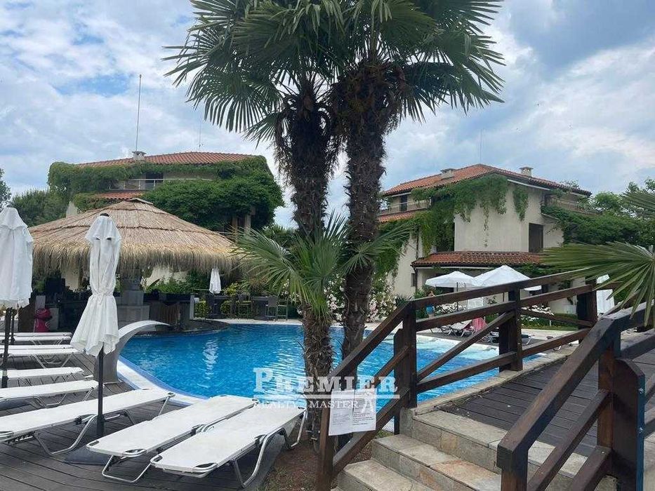 Продава се Едностаен апартамент в Созопол - 41 кв.м за 1586 €/кв.м - Снимка #1