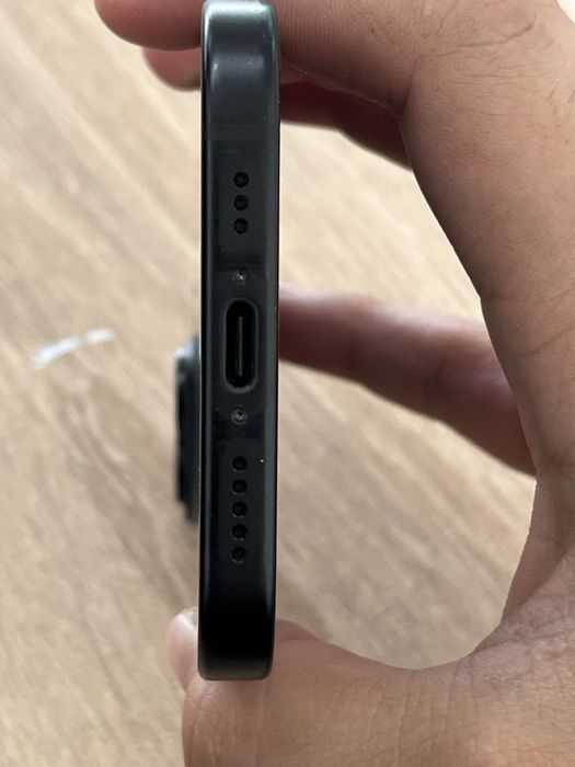 IPhone 15 с гарантией