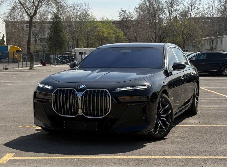 BMW 740i msport plus new