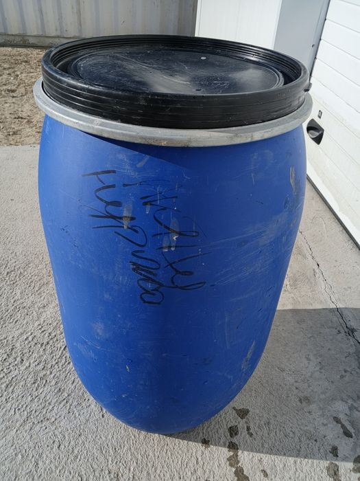 Бочка 200 литр пласмасовый