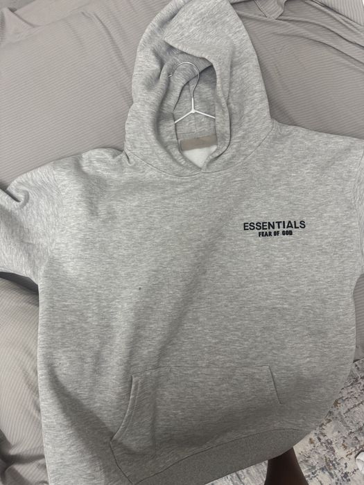 Продаю найк теч флис и ессентиалс