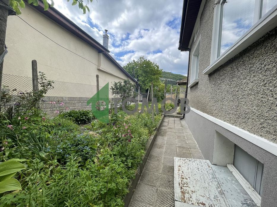 Продава се Къща в Шумен, Дивдядово - 100 кв.м за 1505 €/кв.м - Снимка #2