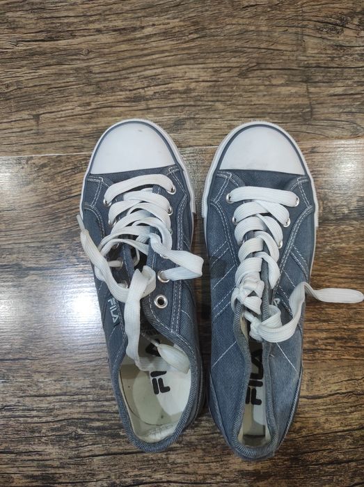Маратонки Адидас 40 номер и Кецове на Fila 36 номер