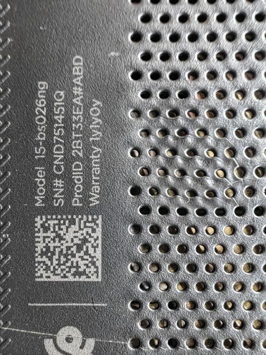 Продавам лаптоп HP -15bs цял или на части