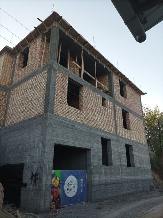 Продается дом в стиле Hi-Tech