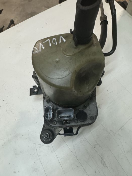 Хидравлична помпа Волво с40 II в50 / Volvo s40 v50