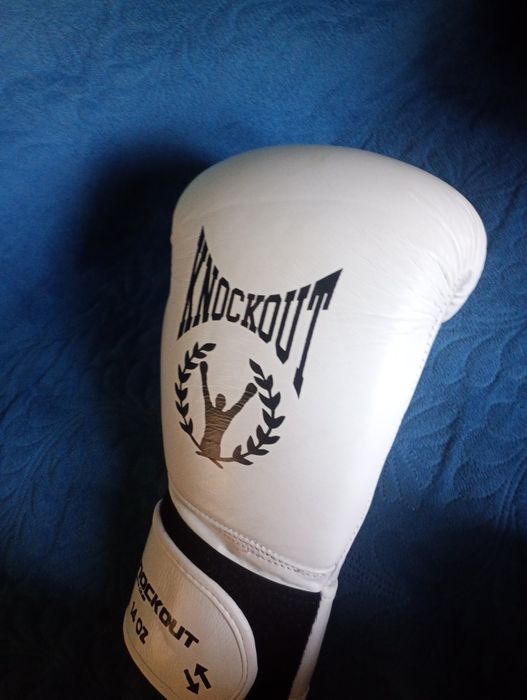 Mănuși  knockout