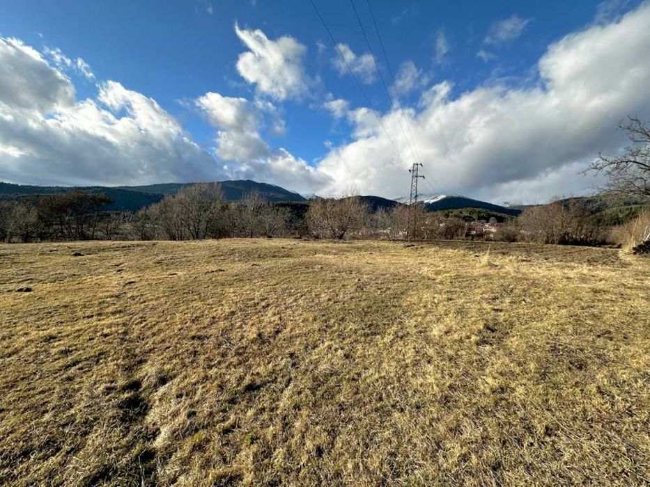 Парцел в село Добърско