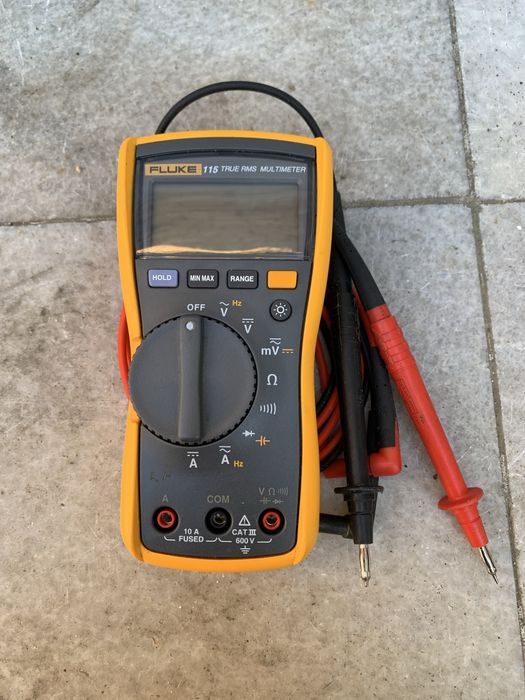 FLUKE 115 TRUE RMS MULTIMETER/комбиниран уред за измерване