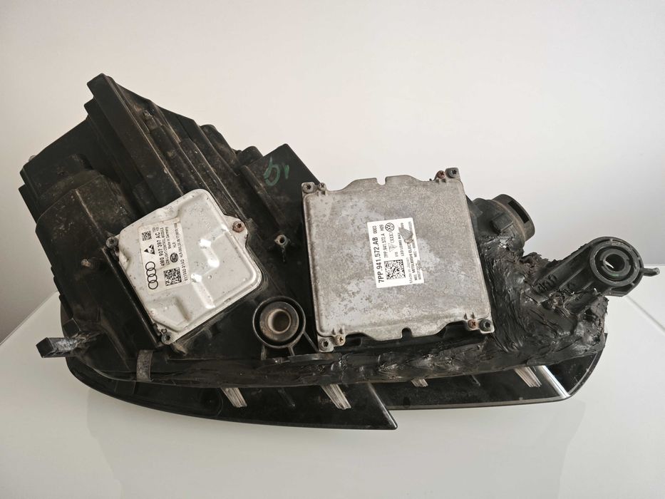 Оригинален фар AUDI A4 B9 FULL LED